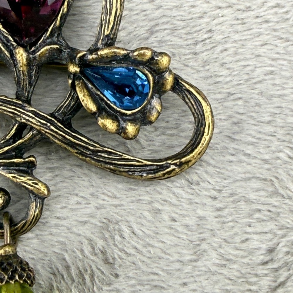 Vintage 1928 Brooch Gold Tone Rhinestone - Picture 2 of 9
